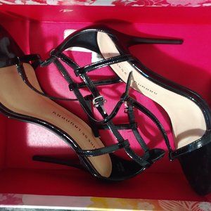 t strap high heels